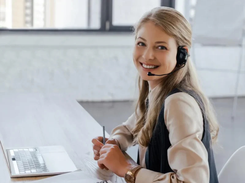 Have US-based virtual receptionists answer your business calls