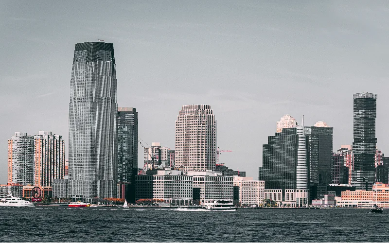 Whether you're in Jersey City, Newark, Trenton or elsewhere in the state, ReceptionHQ's New Jersey answering services keep you connected to your customers around the clock.